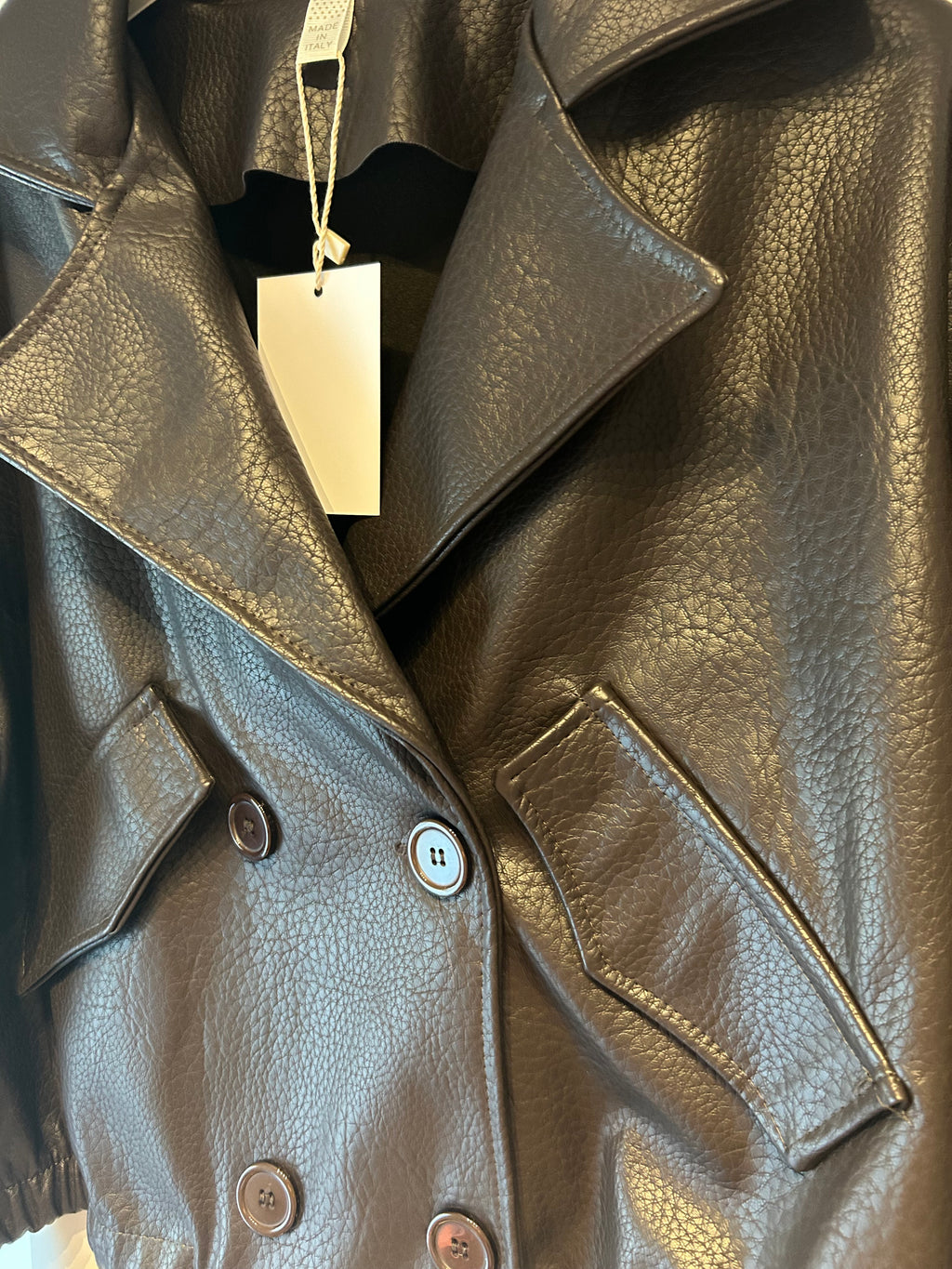 CHAQUETA MARRÓN OSCURO
